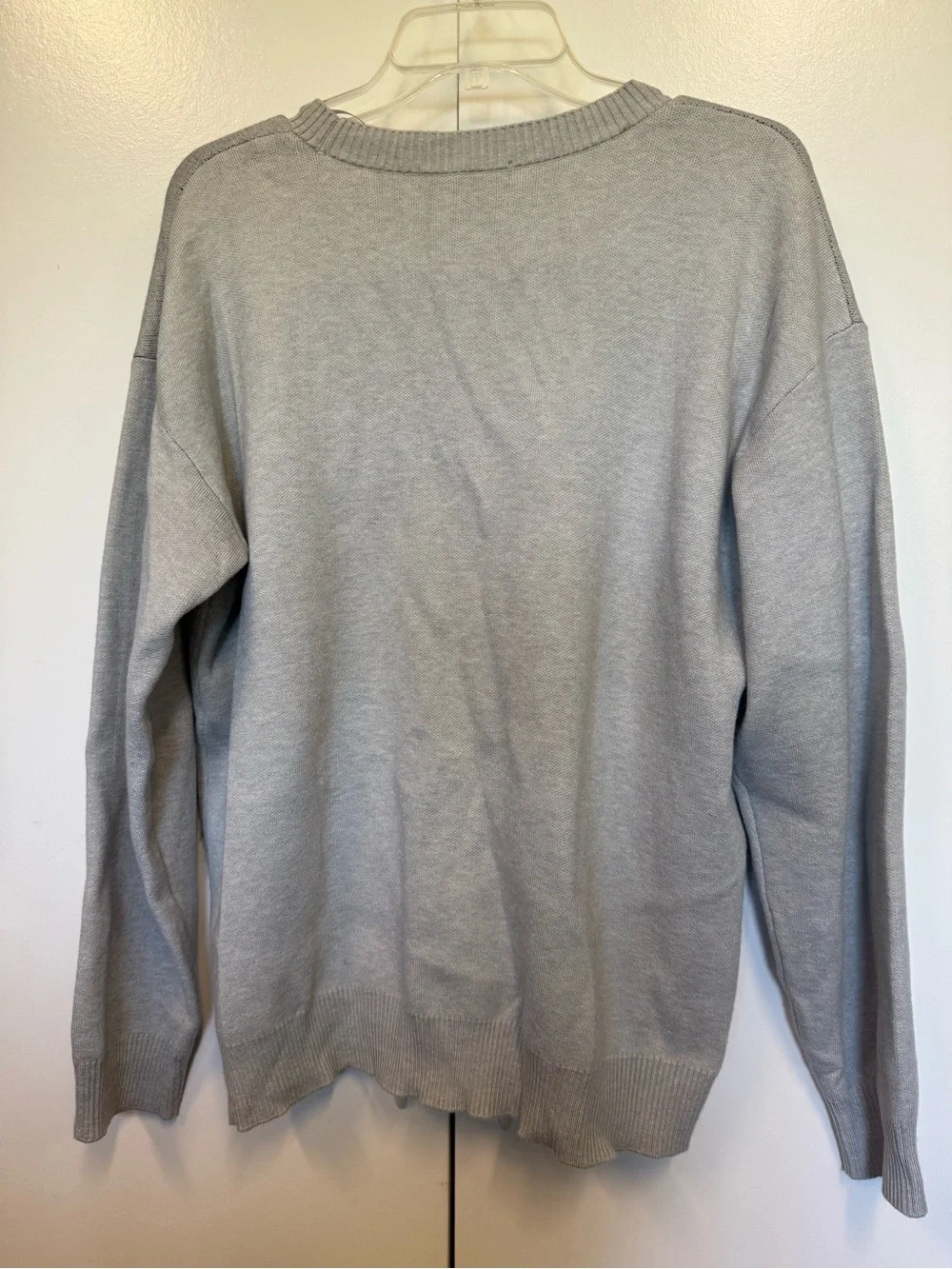 NWOT Vigoss Light Gray Crewneck Sweater with skull - Halloween, fall.